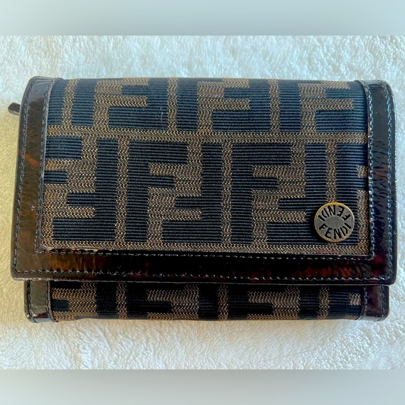 Authentic Fendi Women’s wallet - Picture 1 of 5